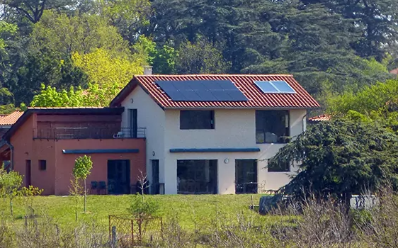 maison avec kit PV